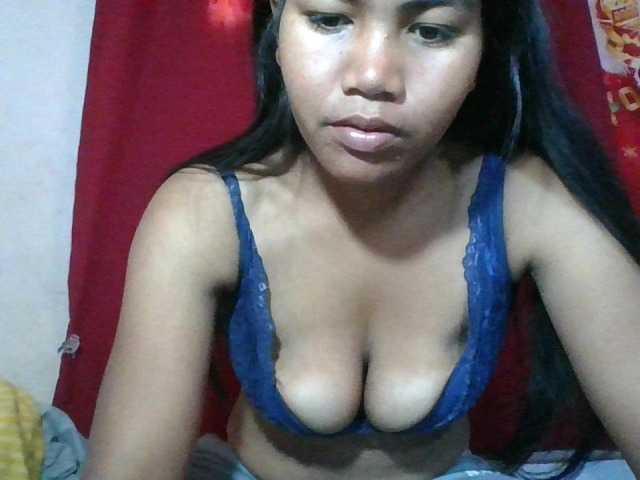 Keziah34 live cam on BongaCams