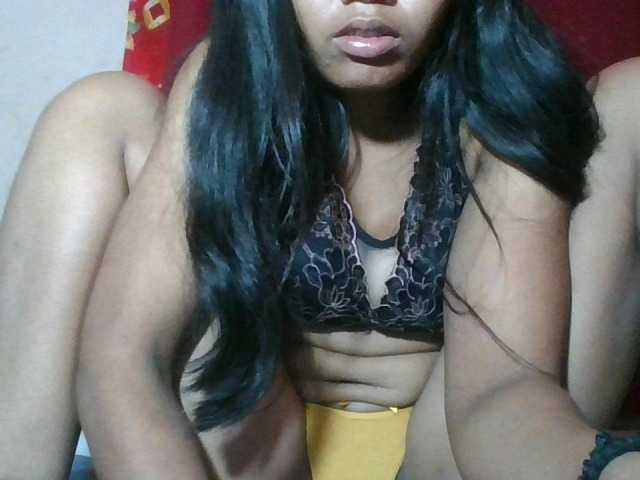 Keziah34 live cam on BongaCams
