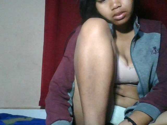 Keziah34, en vivo ahora en BongaCams