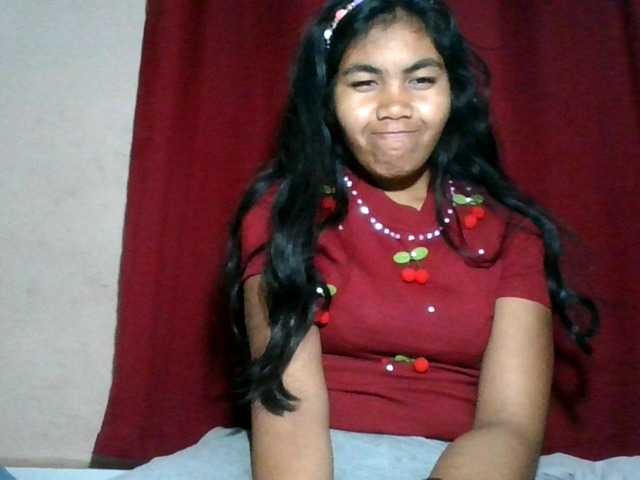 Keziah34 live cam on BongaCams