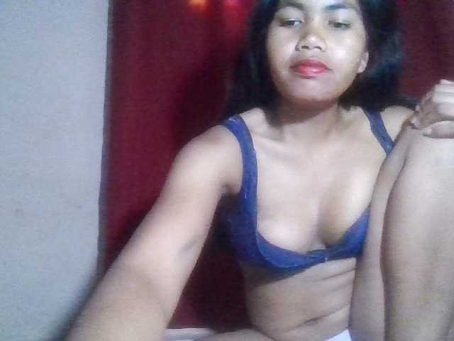Keziah34 live cam on BongaCams