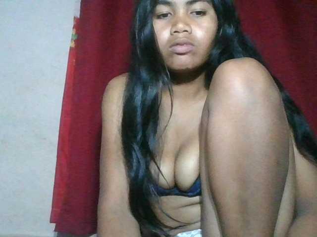 Keziah34 live webcam show