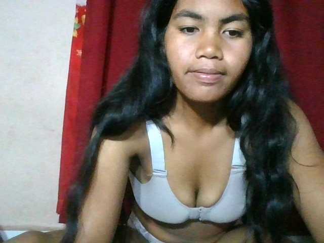 Keziah34 live cam on BongaCams
