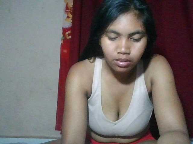 Keziah34 live cam on BongaCams