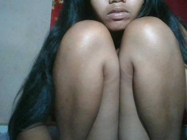Keziah34 live cam on BongaCams