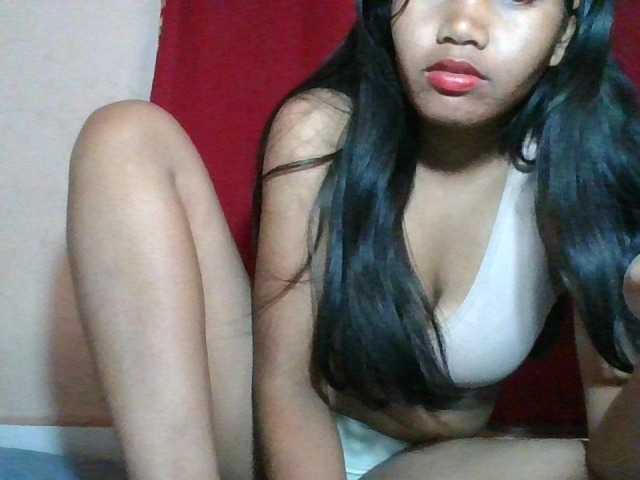 Keziah34 live cam on BongaCams