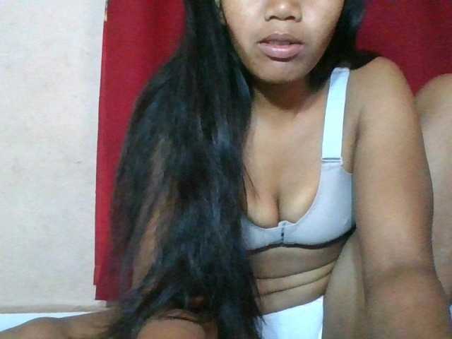 Keziah34 live cam on BongaCams