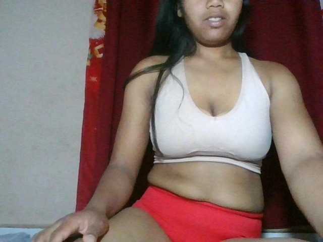 Keziah34, live now on BongaCams