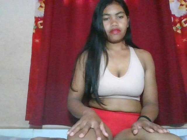 Keziah34, live now on BongaCams