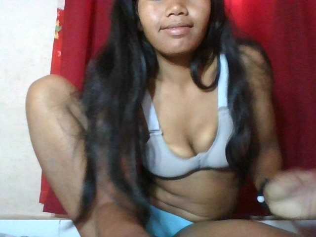 Keziah34 live cam on BongaCams