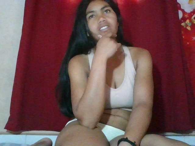 Keziah34, live now on BongaCams