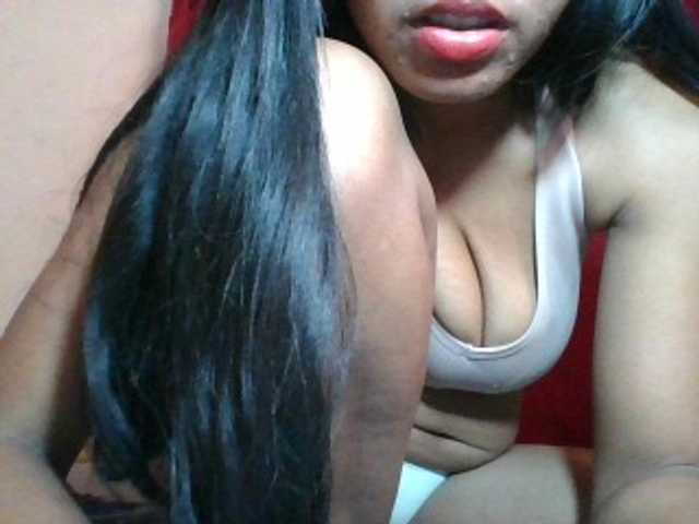 Keziah34 live cam on BongaCams