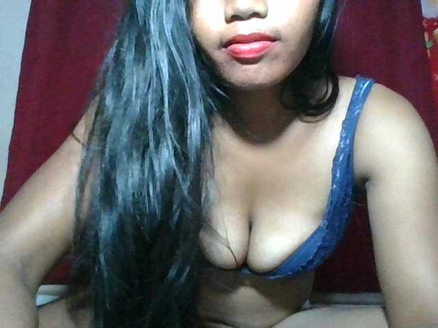 Keziah34 live cam on BongaCams