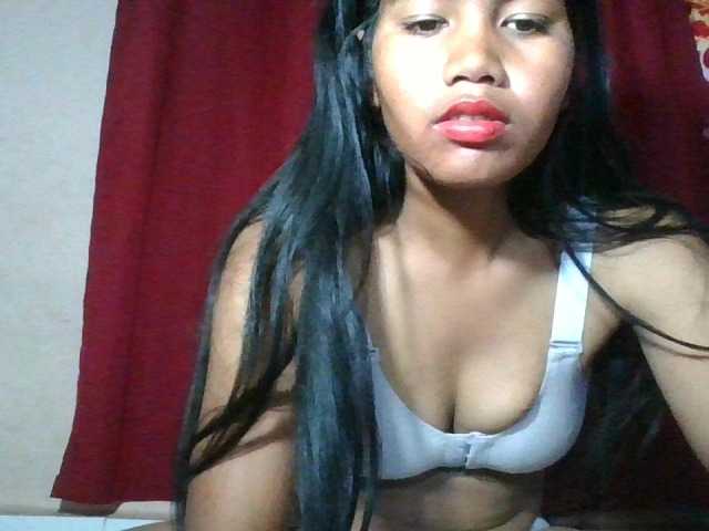 Keziah34 live cam on BongaCams