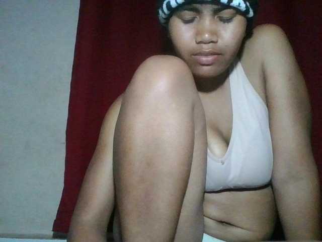 Keziah34 live cam preview