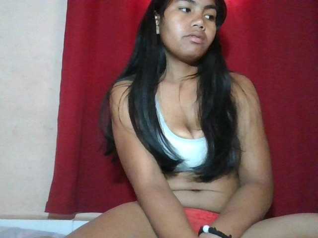 Keziah34 live cam on BongaCams