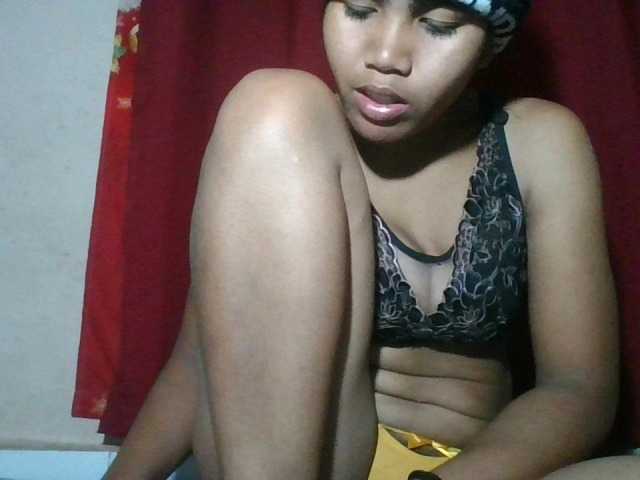 Keziah34 live cam on BongaCams