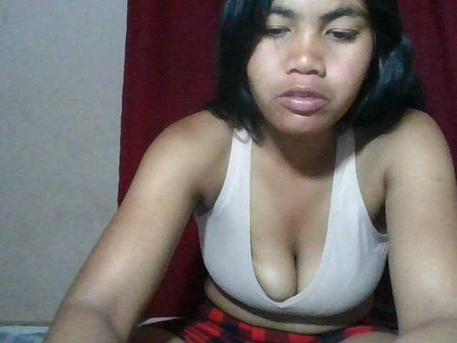 Keziah34 live cam on BongaCams