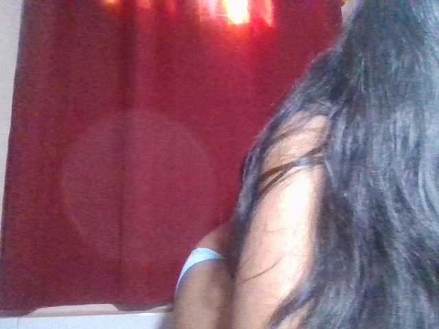 Keziah34 live cam on BongaCams