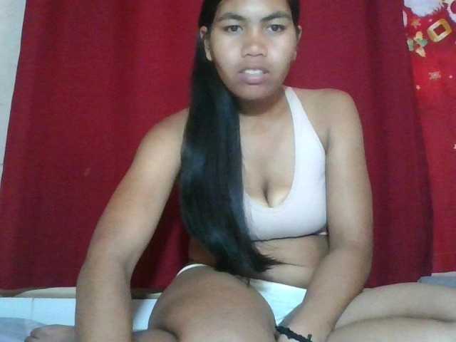 Keziah34, live now on BongaCams