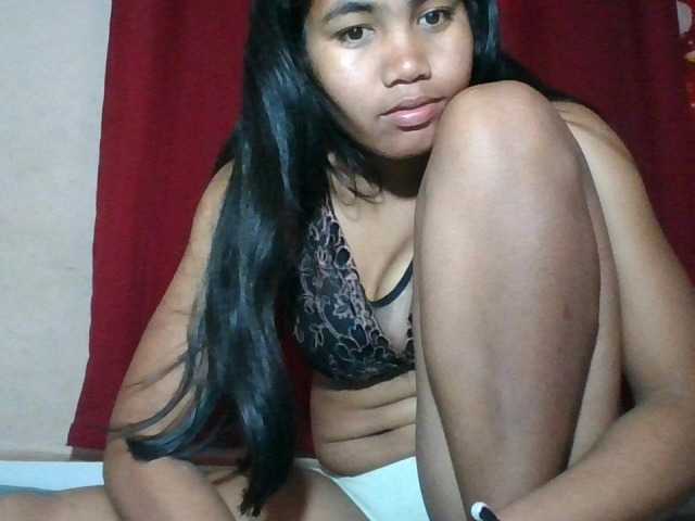 Keziah34 live cam on BongaCams