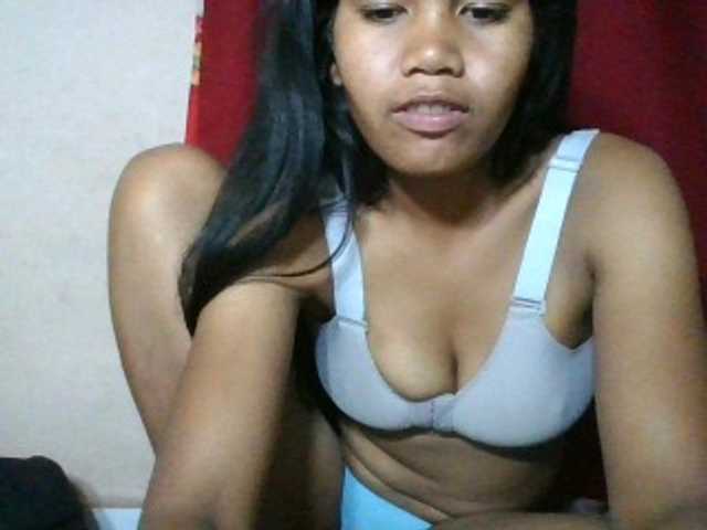 Keziah34 live cam on BongaCams