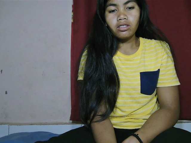 Keziah34 live cam on BongaCams
