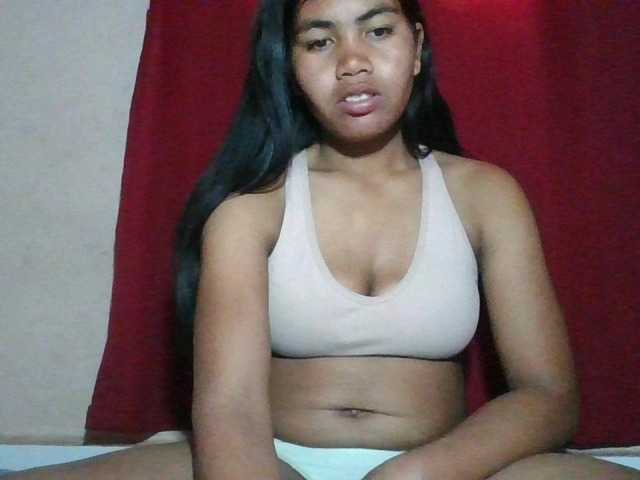 Keziah34 live cam on BongaCams