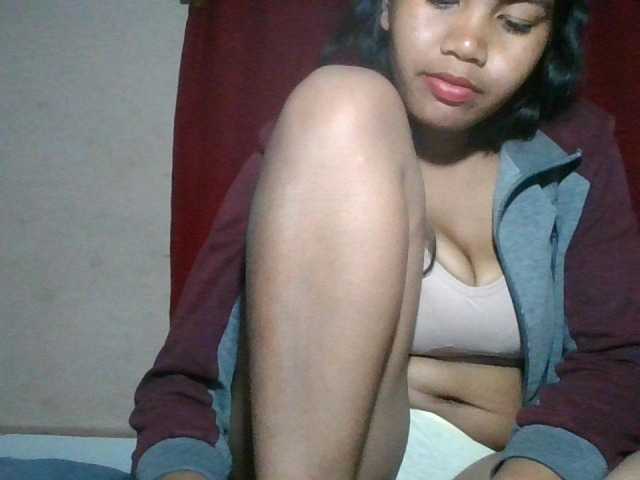 Keziah34 live cam on BongaCams