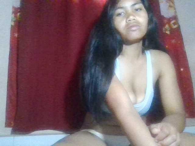 Keziah34 live cam on BongaCams