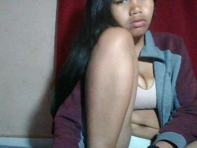 Keziah34 live cam on BongaCams