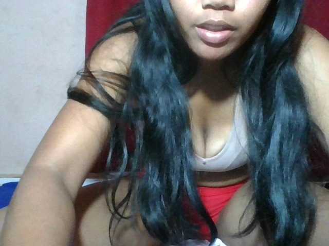 Keziah34 live cam on BongaCams