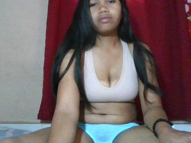Keziah34 live cam preview