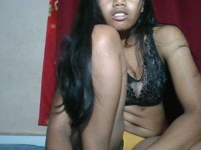 Keziah34 live cam on BongaCams
