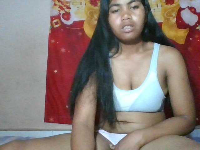 Keziah34 live cam on BongaCams