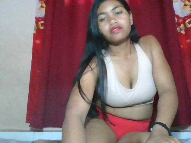 Keziah34, live now on BongaCams