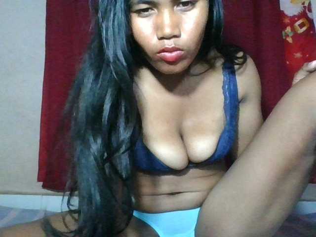 Keziah34 live cam on BongaCams