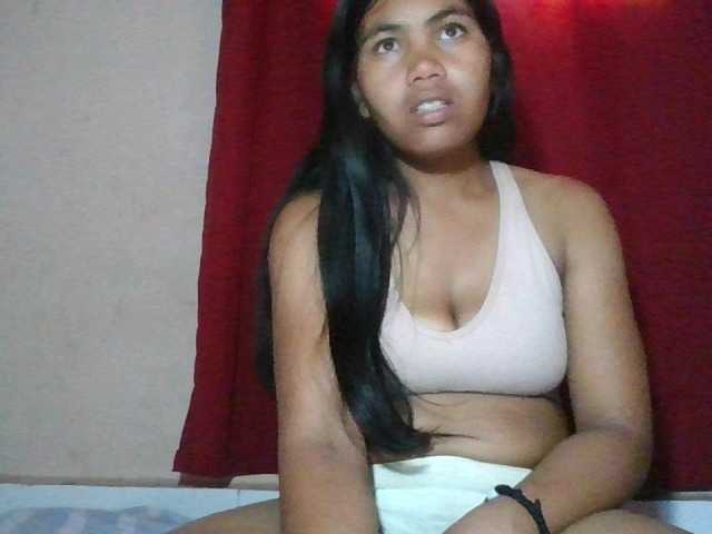 Keziah34 live cam on BongaCams