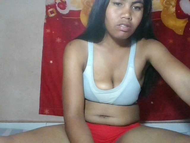 Keziah34 live cam on BongaCams