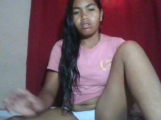 Keziah34 live cam on BongaCams