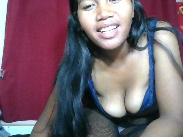 Keziah34 live cam on BongaCams