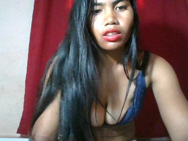 Keziah34 live cam on BongaCams