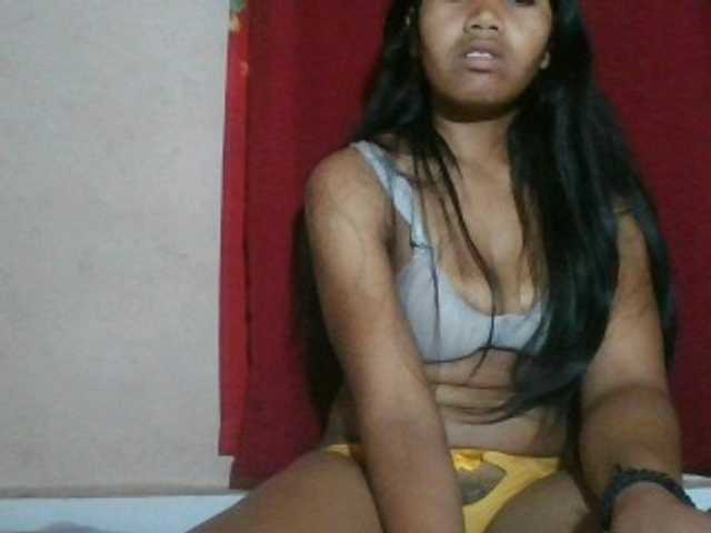 Keziah34 live cam on BongaCams