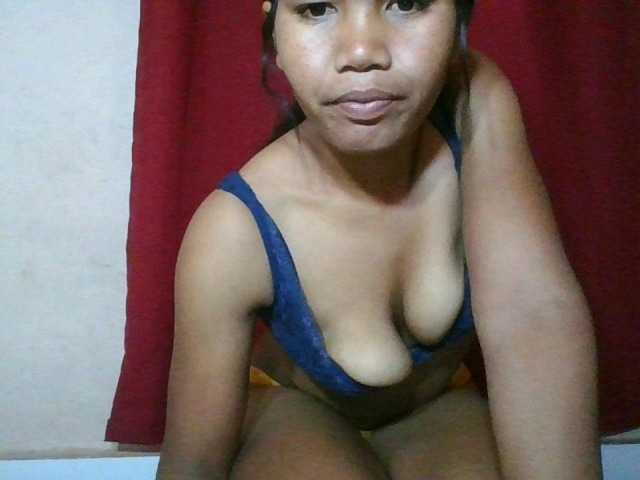Keziah34 live cam on BongaCams