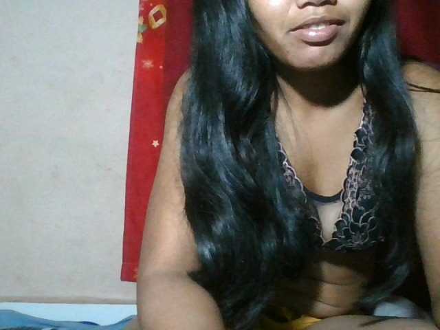 Keziah34 live cam on BongaCams