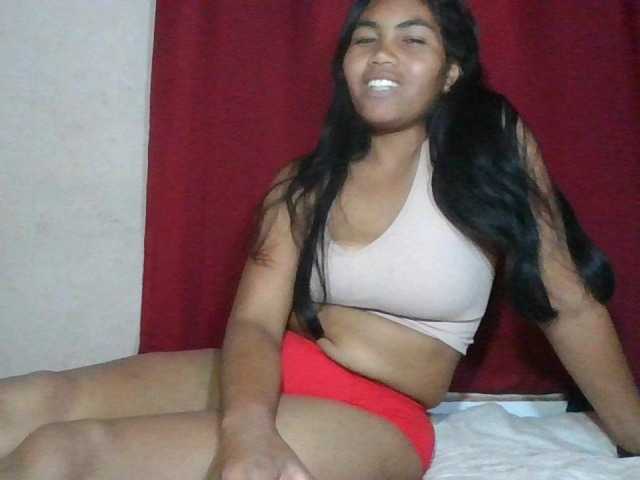 Keziah34 live cam preview