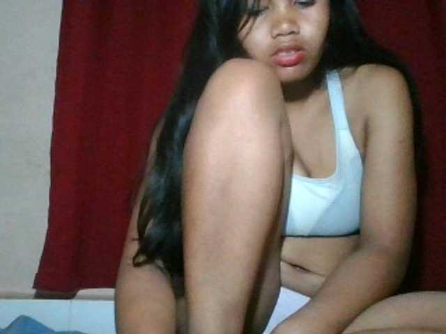 Keziah34 live cam on BongaCams