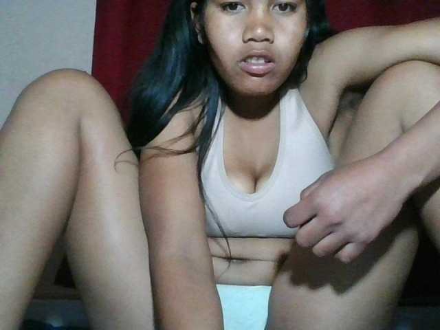 Keziah34 live cam on BongaCams