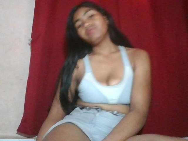 Keziah34 live cam preview