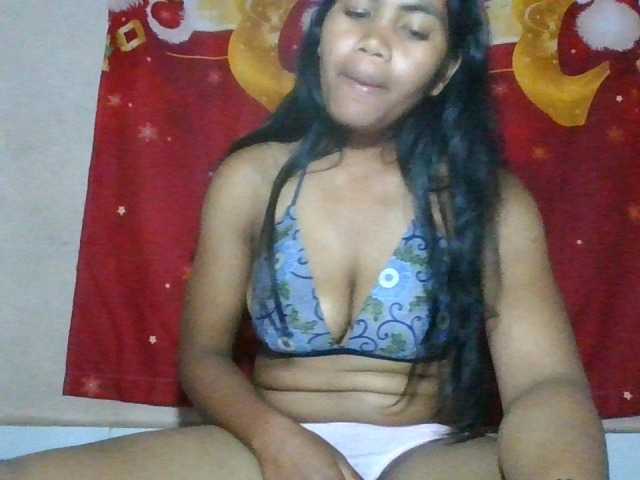 Keziah34 live cam on BongaCams